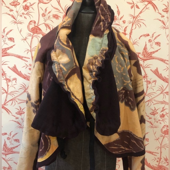 Designer Akira Wool Print Crop Jacket stunning design and style - Picture 5 of 9